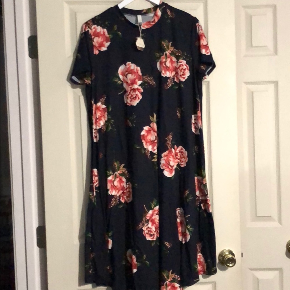 Navy floral dress. NWT